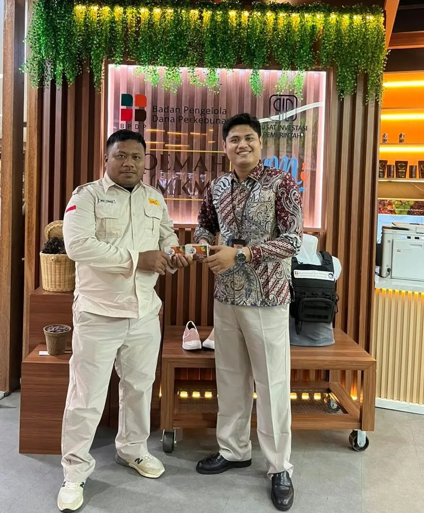 Sambangi Kantor Pusat KemenkoUMKM RI, Bawa Inovasi Sabun Sawit dari Kampus ke Etalase Roemah UMKM BPDP Indonesia SME CO Tower
